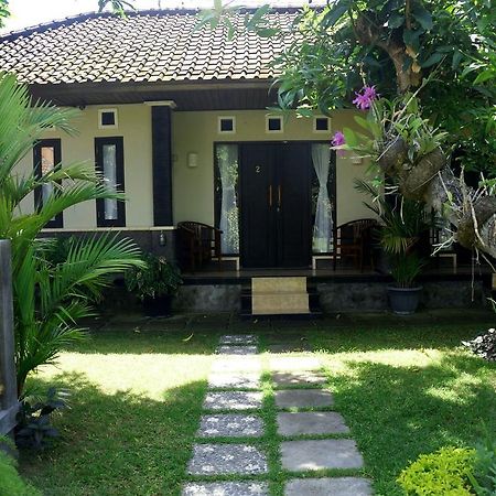 Cinthya Guest House Legian  Exterior photo