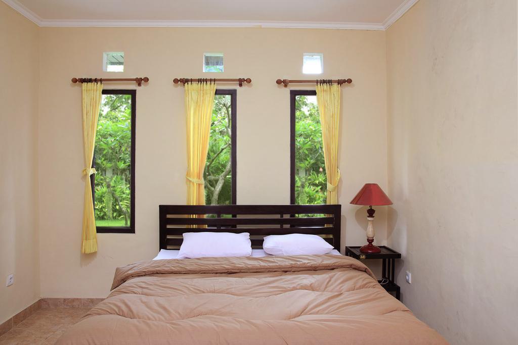 Cinthya Guest House Legian  Room photo