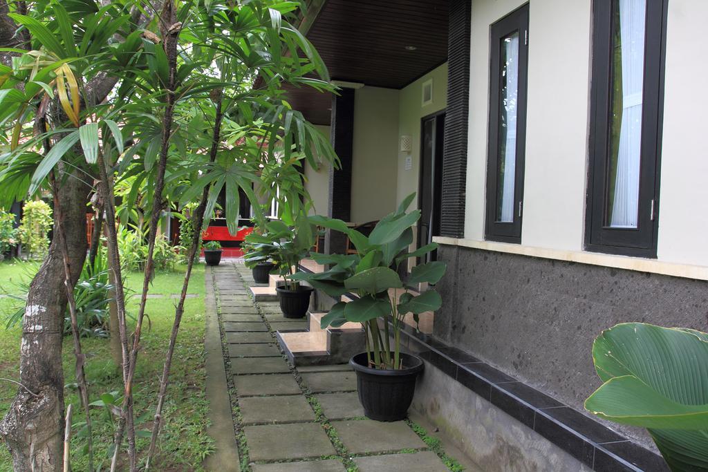 Cinthya Guest House Legian  Room photo