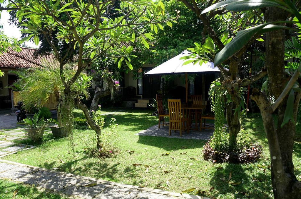 Cinthya Guest House Legian  Exterior photo