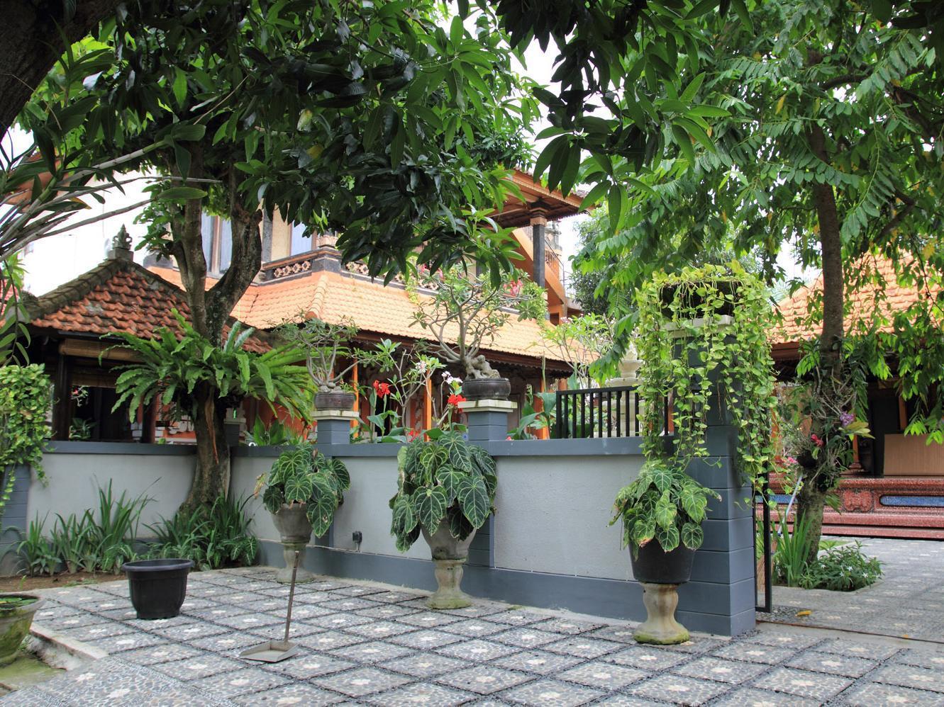 Cinthya Guest House Legian  Exterior photo